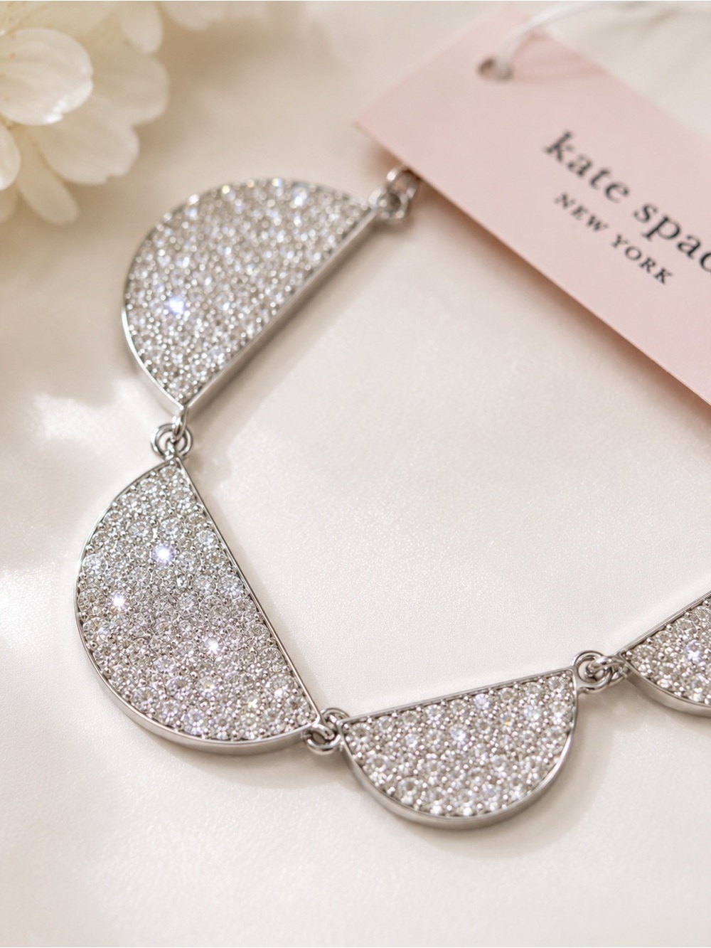 Kate Spade Mod Scallop Pavé Necklace NWT Silver Tone Crystal $168 Retail - Picture 3 of 6